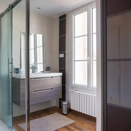 Jolie Petite Maison D'armateur