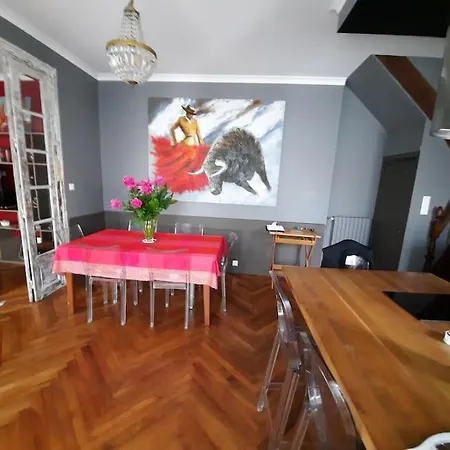 Jolie Petite Maison D'armateur * La Chaume